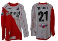 11-12 Sneijder
